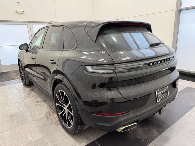 2025 Porsche Cayenne Unknown