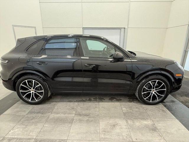 2025 Porsche Cayenne Unknown