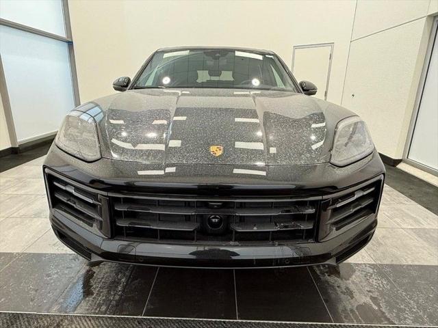 2025 Porsche Cayenne Unknown