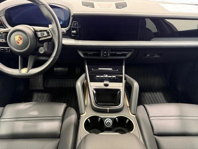 2025 Porsche Cayenne Unknown
