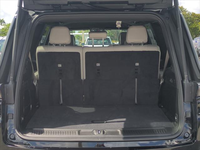 2026 Jeep Grand Wagoneer 4x2