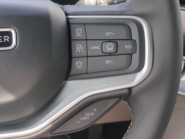 2026 Jeep Grand Wagoneer 4x2