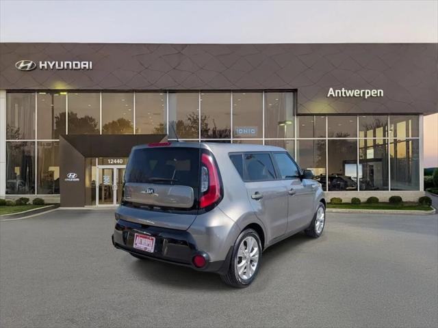 2016 Kia Soul + 2016 Kia Soul +