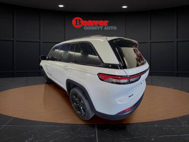 2023 Jeep Grand Cherokee Limited 4x4 2023 Jeep Grand Cherokee Limited 4x4