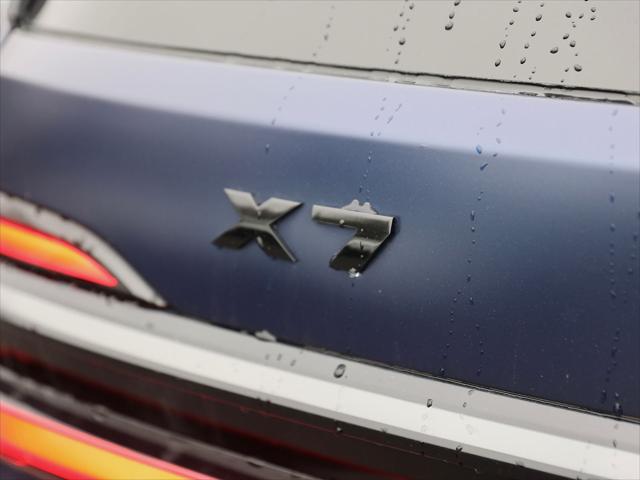 2024 BMW X7 M60i