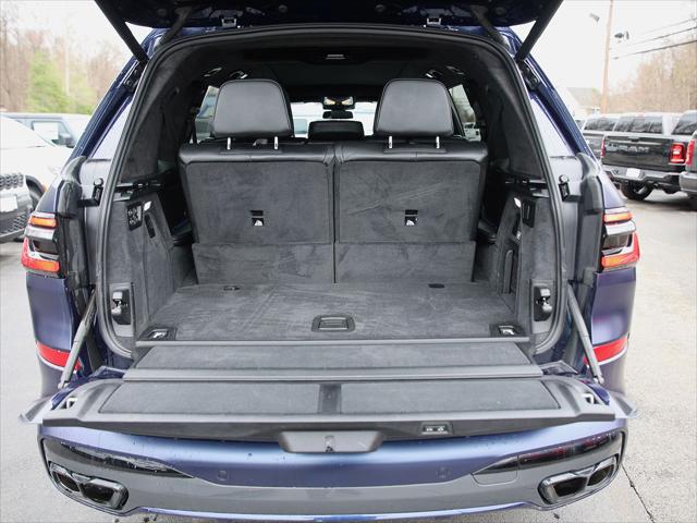 2024 BMW X7 M60i