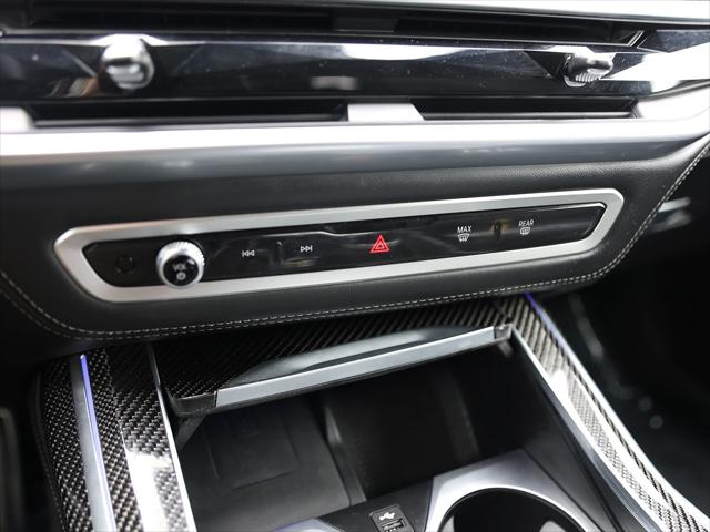 2024 BMW X7 M60i