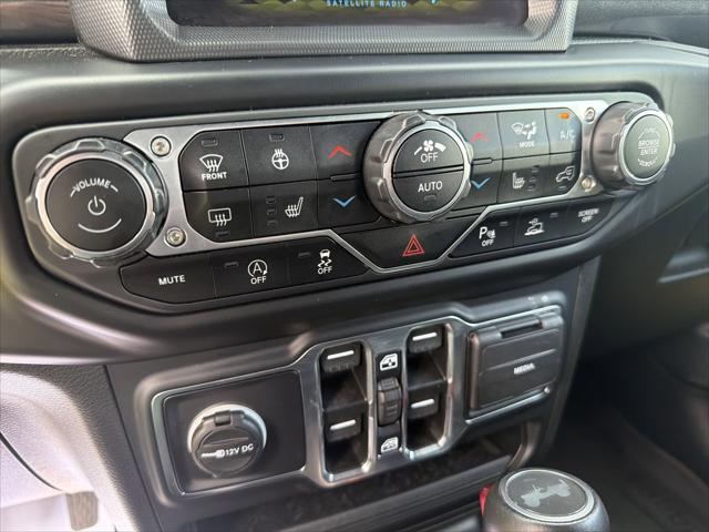 2023 Jeep Wrangler 4-Door Sahara Altitude 4x4