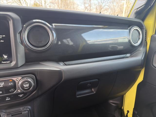 2023 Jeep Wrangler 4-Door Sahara Altitude 4x4