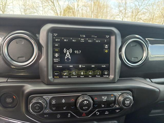 2023 Jeep Wrangler 4-Door Sahara Altitude 4x4