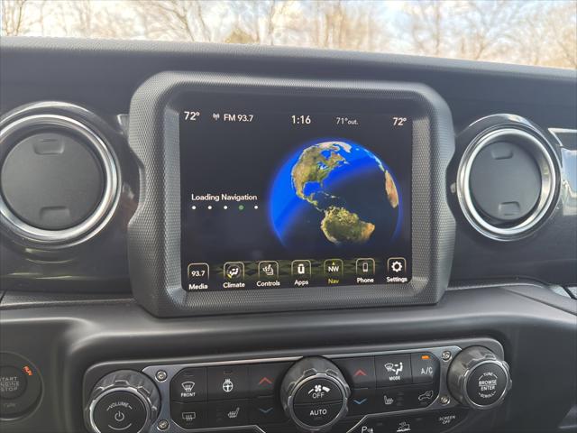 2023 Jeep Wrangler 4-Door Sahara Altitude 4x4