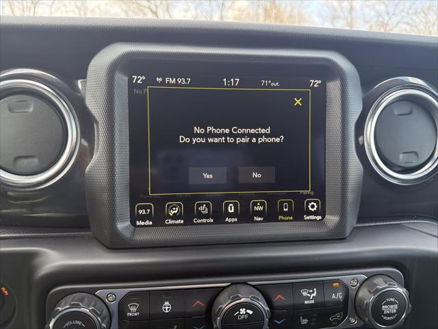 2023 Jeep Wrangler 4-Door Sahara Altitude 4x4