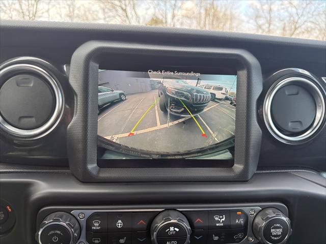 2023 Jeep Wrangler 4-Door Sahara Altitude 4x4