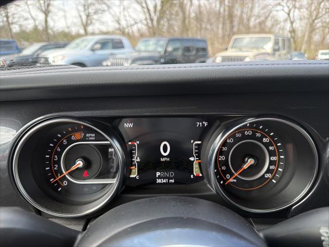 2023 Jeep Wrangler 4-Door Sahara Altitude 4x4