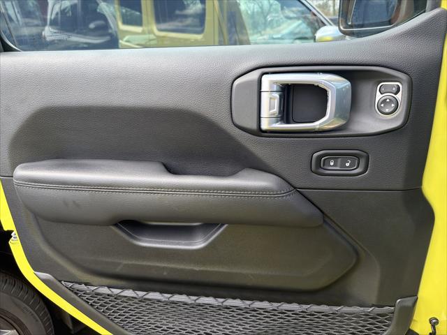 2023 Jeep Wrangler 4-Door Sahara Altitude 4x4