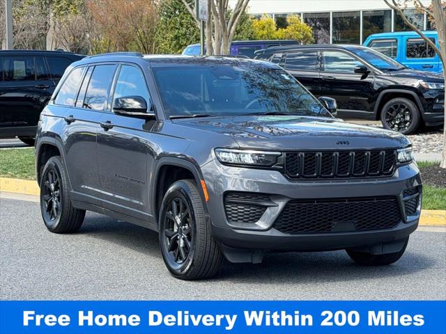2025 Jeep Grand Cherokee Altitude 4x4
