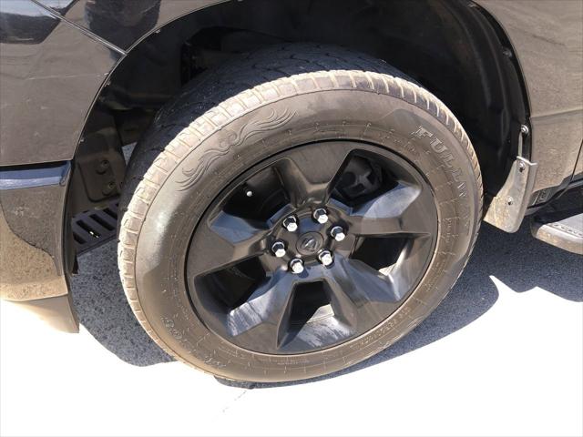 2019 Ram 1500 Big Horn/Lone Star Crew Cab 4x4 5'7" Box