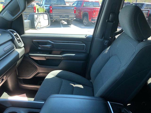 2019 Ram 1500 Big Horn/Lone Star Crew Cab 4x4 5'7" Box