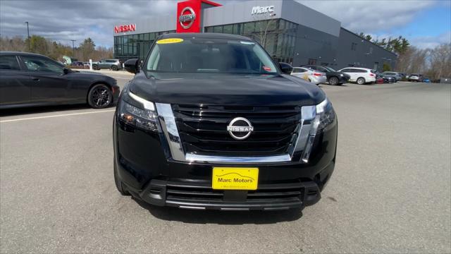 2025 Nissan Pathfinder SV 4WD