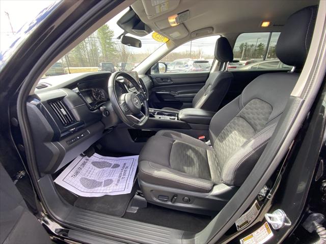 2025 Nissan Pathfinder SV 4WD