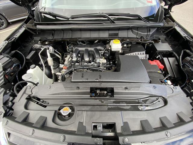 2025 Nissan Pathfinder SV 4WD