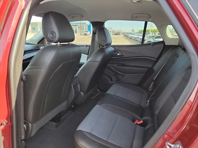 2025 Chevrolet Trax FWD LT