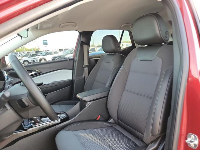 2025 Chevrolet Trax FWD LT