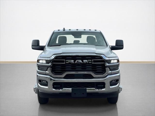 2026 RAM Ram 3500 Chassis Cab RAM 3500 TRADESMAN CREW CAB CHASSIS 4X4 60 CA