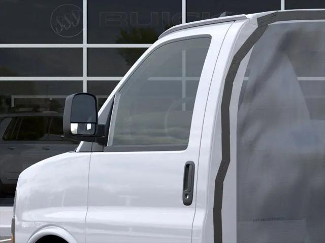 2025 GMC Savana Cutaway 4500 Van