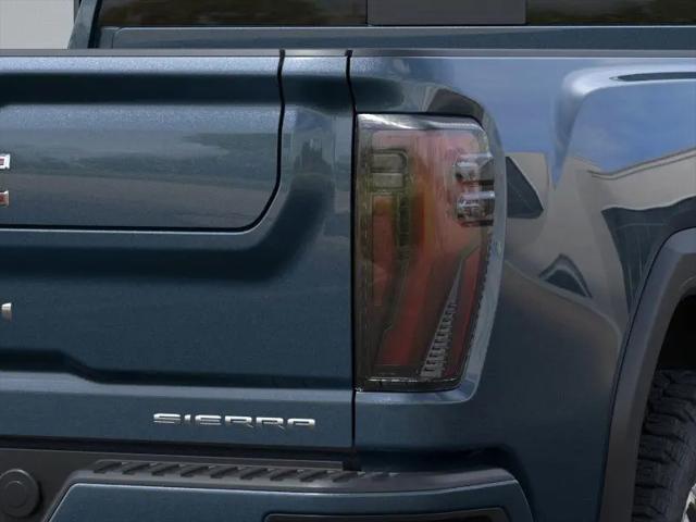 2025 GMC Sierra 2500HD 4WD Crew Cab Standard Bed Denali