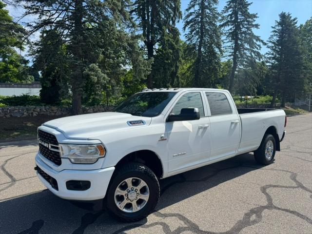 2022 Ram 3500 Big Horn Crew Cab 4x4 8 Box