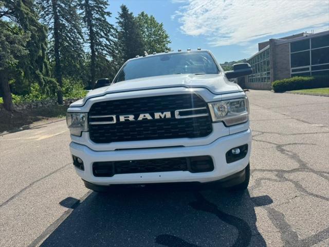 2022 Ram 3500 Big Horn Crew Cab 4x4 8 Box