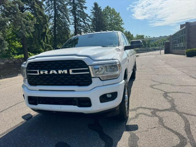 2022 Ram 3500 Big Horn Crew Cab 4x4 8 Box