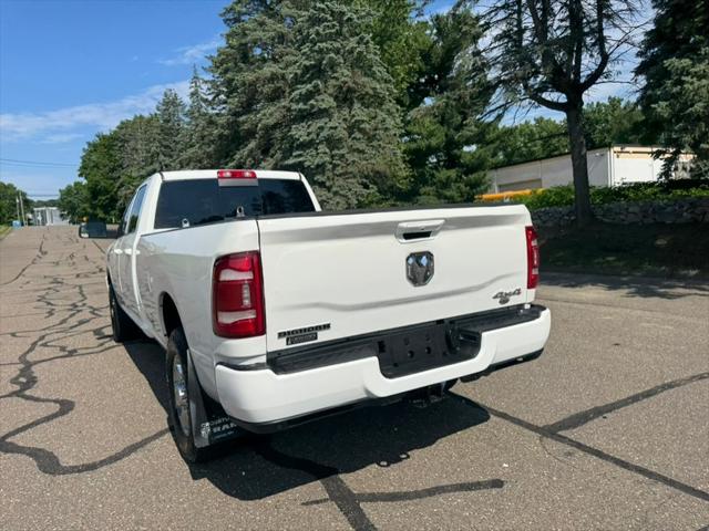 2022 Ram 3500 Big Horn Crew Cab 4x4 8 Box