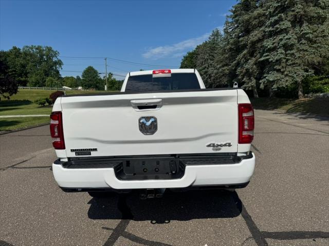 2022 Ram 3500 Big Horn Crew Cab 4x4 8 Box