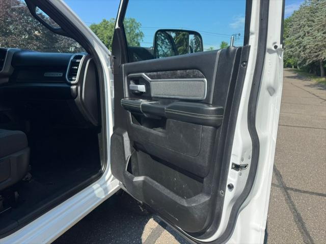 2022 Ram 3500 Big Horn Crew Cab 4x4 8 Box