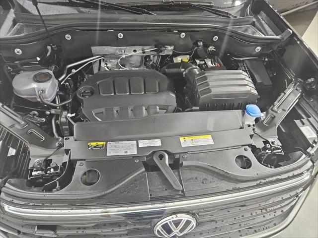 2026 Volkswagen Atlas Cross Sport SEL Premium R-Line