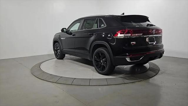 2026 Volkswagen Atlas Cross Sport SE with Technology