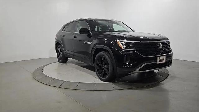 2026 Volkswagen Atlas Cross Sport SE with Technology