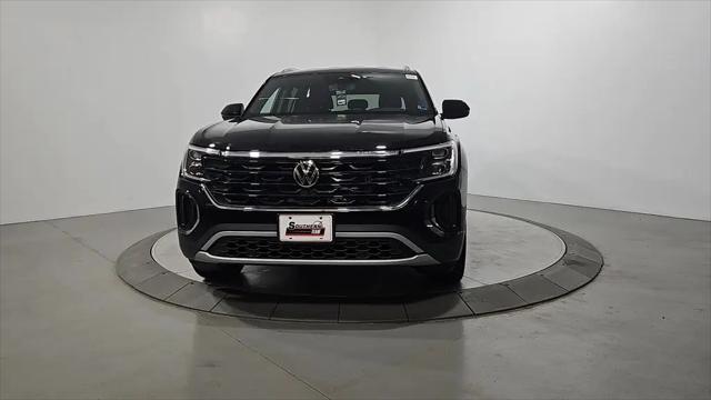 2026 Volkswagen Atlas Cross Sport SE with Technology