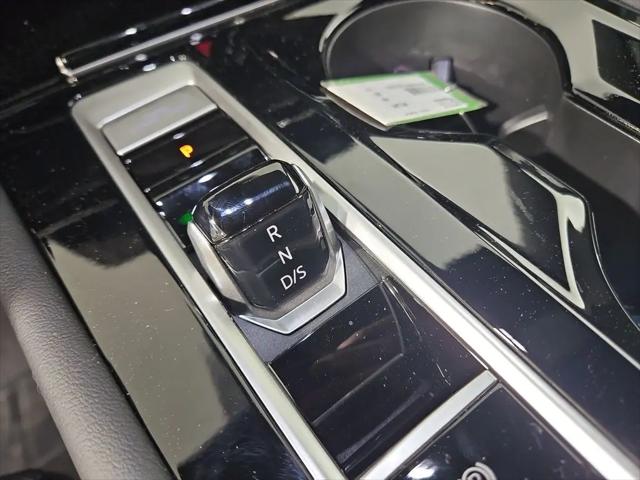 2026 Volkswagen Atlas Cross Sport SE with Technology
