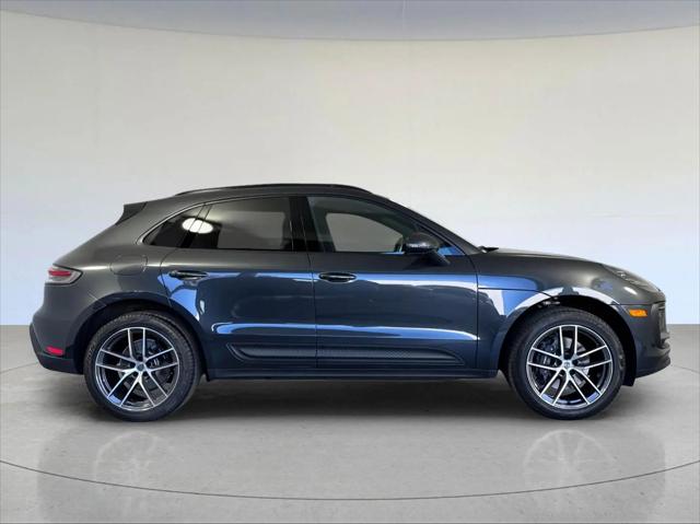 2025 Porsche Macan Macan