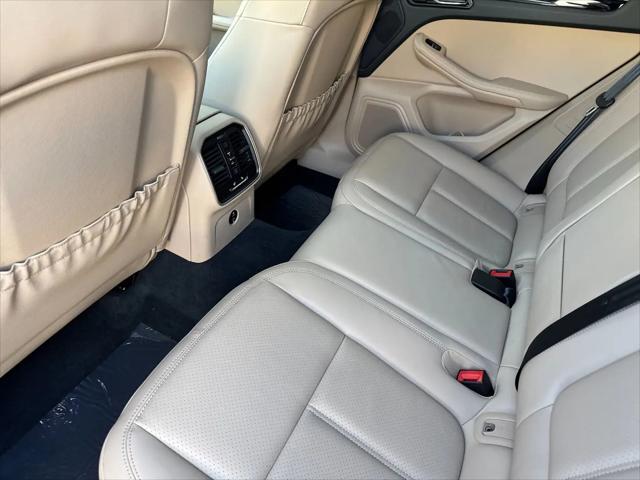 2025 Porsche Macan Macan