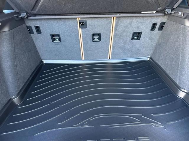 2025 Porsche Macan Macan
