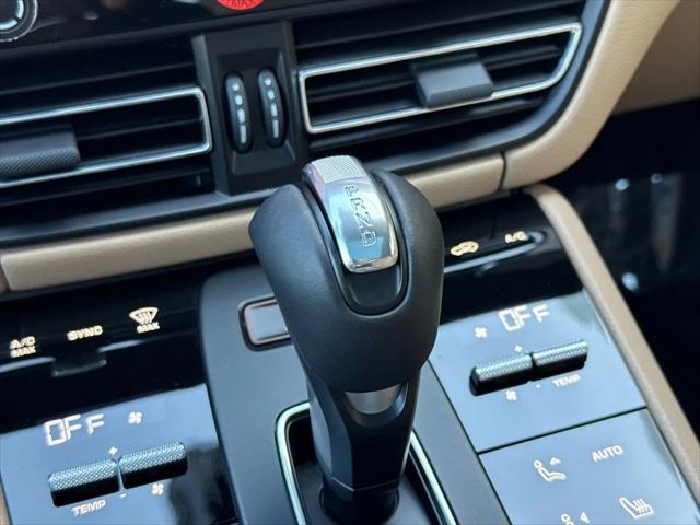 2025 Porsche Macan Macan