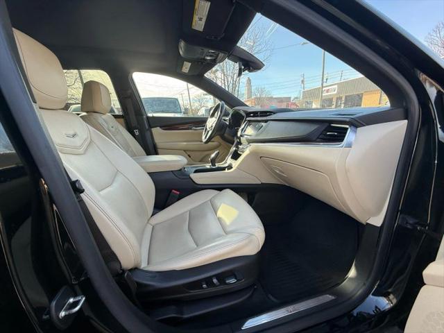 2017 Cadillac XT5 Premium Luxury