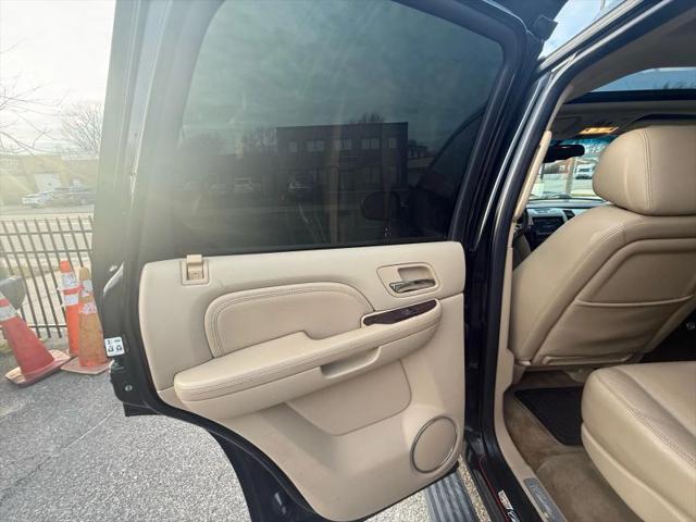 2011 Cadillac Escalade Premium