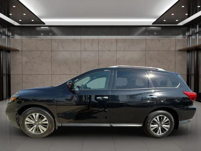 2017 Nissan Pathfinder SV