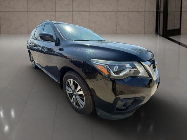 2017 Nissan Pathfinder SV