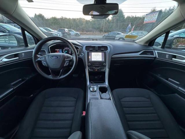 2020 Ford Fusion SE